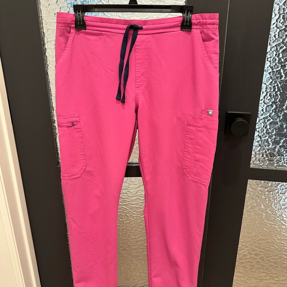 FIGS Fuchsia / Hot Pink Scrub Pants – Size M- Read Description